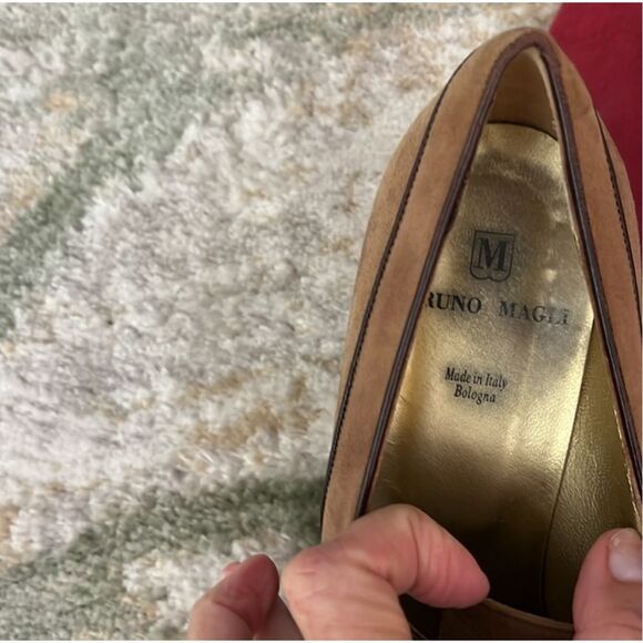BRUNO MAGLI | brown suede heels 8.5 - Picture 7 of 11
